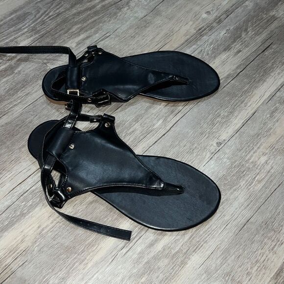 Womens sandals  - Picture 1 of 3